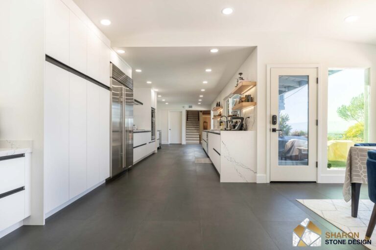 Image of a kitchen remodeling