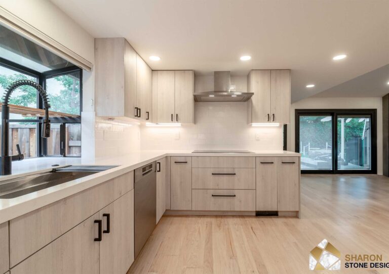 Image of a kitchen remodeling